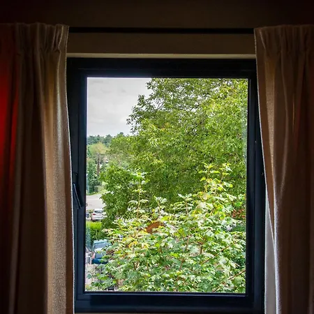 Le Cerf Coiffe Bed & Breakfast Fisenne