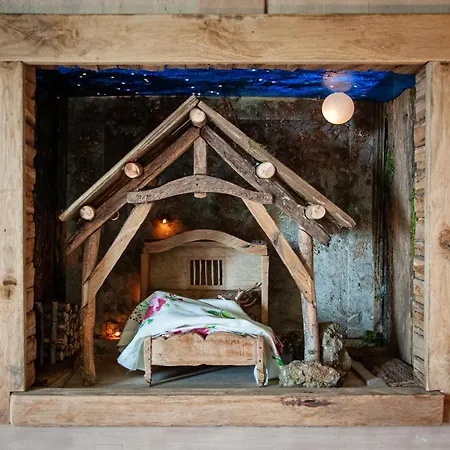 Le Cerf Coiffe Bed and Breakfast