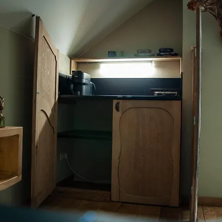 Le Cerf Coiffe Bed and Breakfast Fisenne